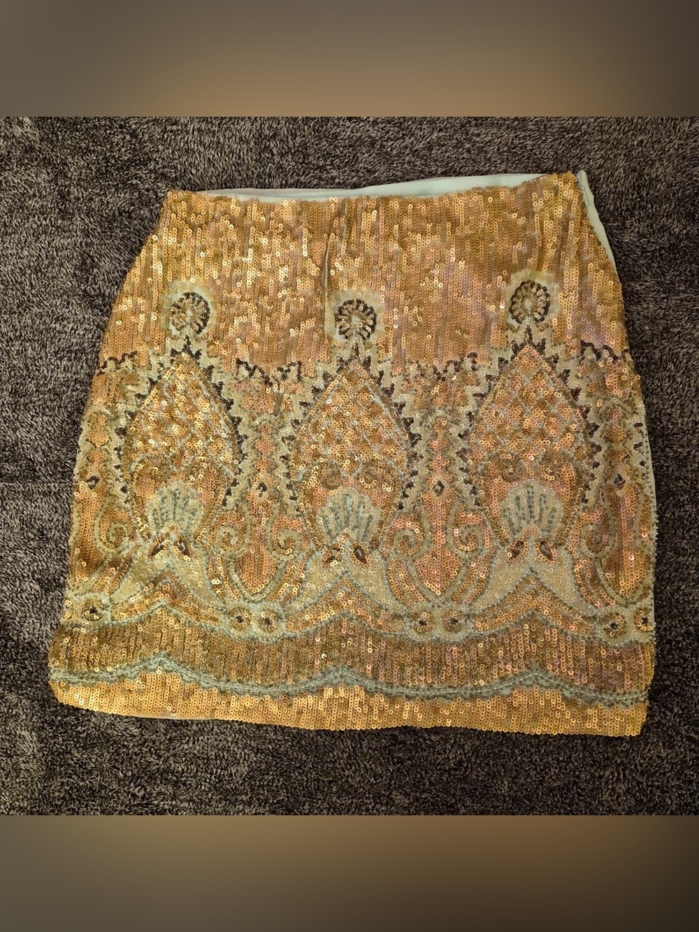 Francesca's Collections Gold Sequin Embroidered Mini Skirt